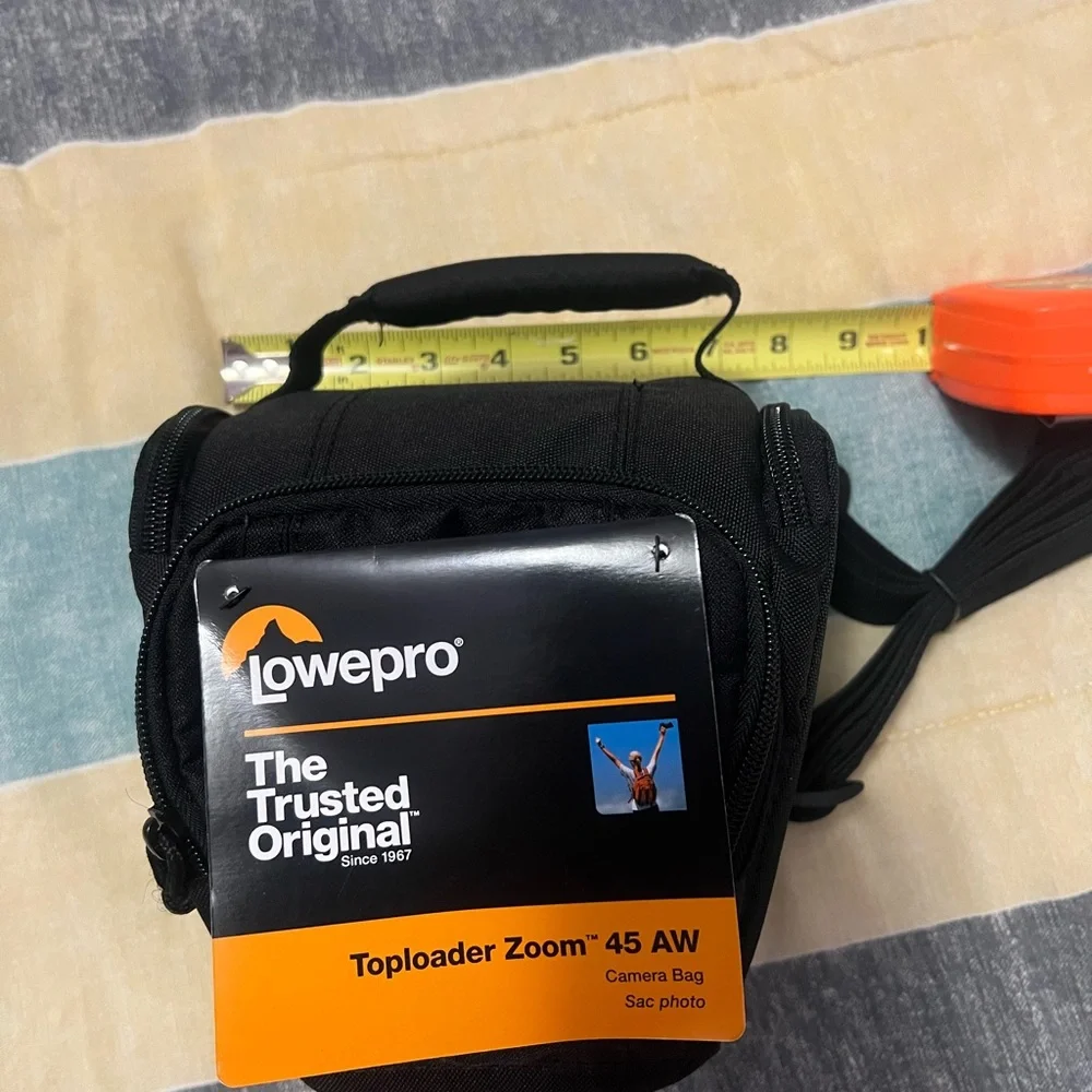 Lowepro Black Toploader Zoom 45 AW Camera Bag NWT